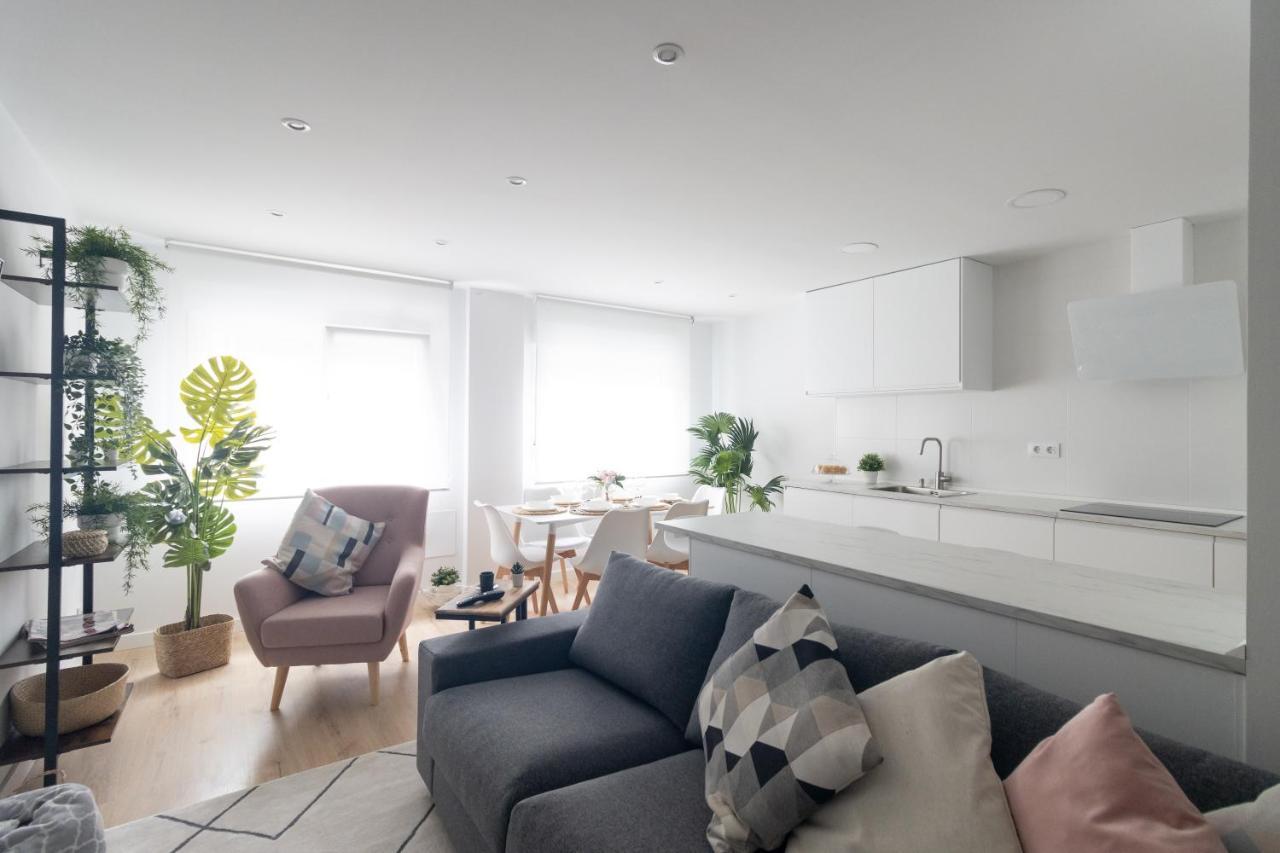 Lujoso Apartamento Entre 2 Playas Con Garaje, Wifi Gijón Dış mekan fotoğraf