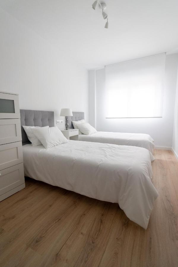 Lujoso Apartamento Entre 2 Playas Con Garaje, Wifi Gijón Dış mekan fotoğraf