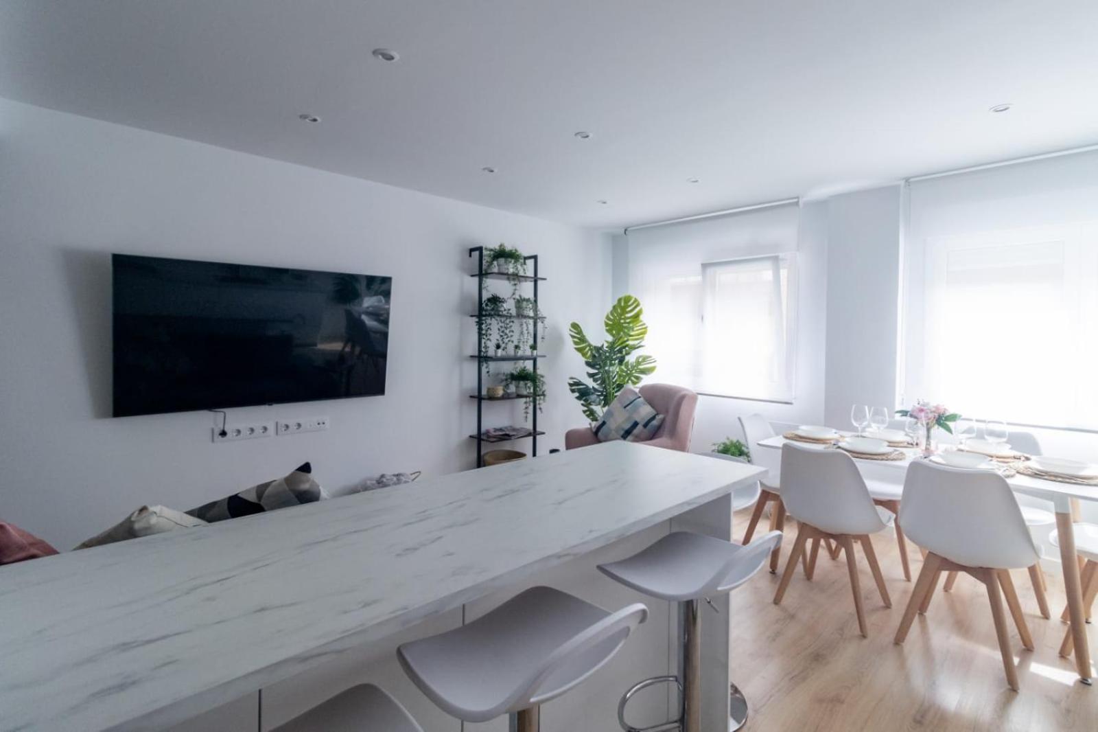 Lujoso Apartamento Entre 2 Playas Con Garaje, Wifi Gijón Dış mekan fotoğraf