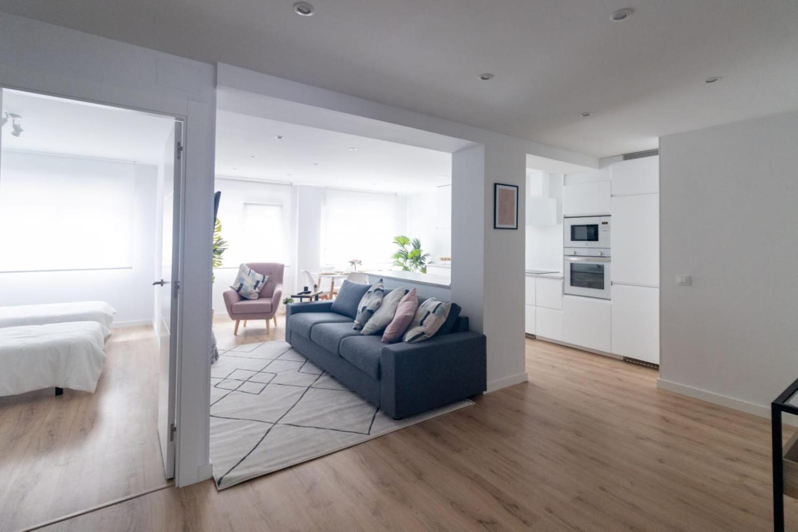 Lujoso Apartamento Entre 2 Playas Con Garaje, Wifi Gijón Dış mekan fotoğraf